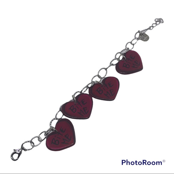 BITE ME Heart Charm Bracelet with Swarovski embellished clasp goth gothic new - Picture 2 of 4